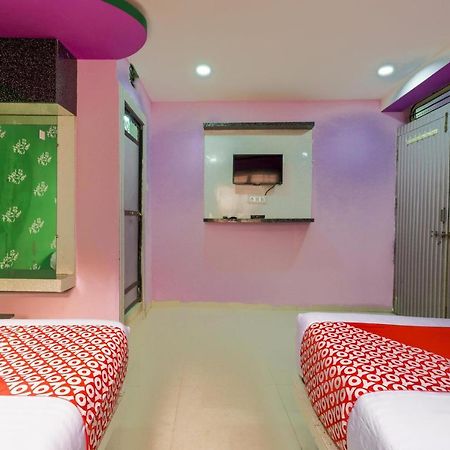 Oyo 45752 Hotel Sb Palace Godarpura Dış mekan fotoğraf