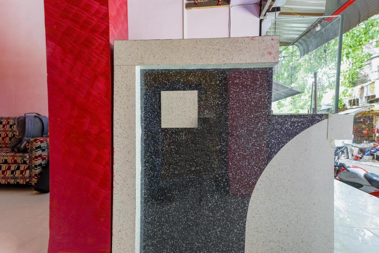 Oyo 45752 Hotel Sb Palace Godarpura Dış mekan fotoğraf