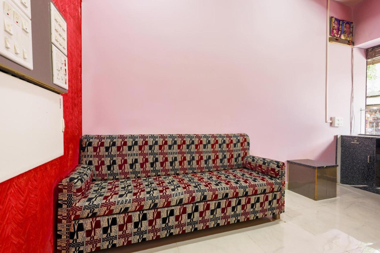 Oyo 45752 Hotel Sb Palace Godarpura Dış mekan fotoğraf